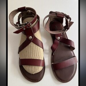 American Eagle Brown Sandals